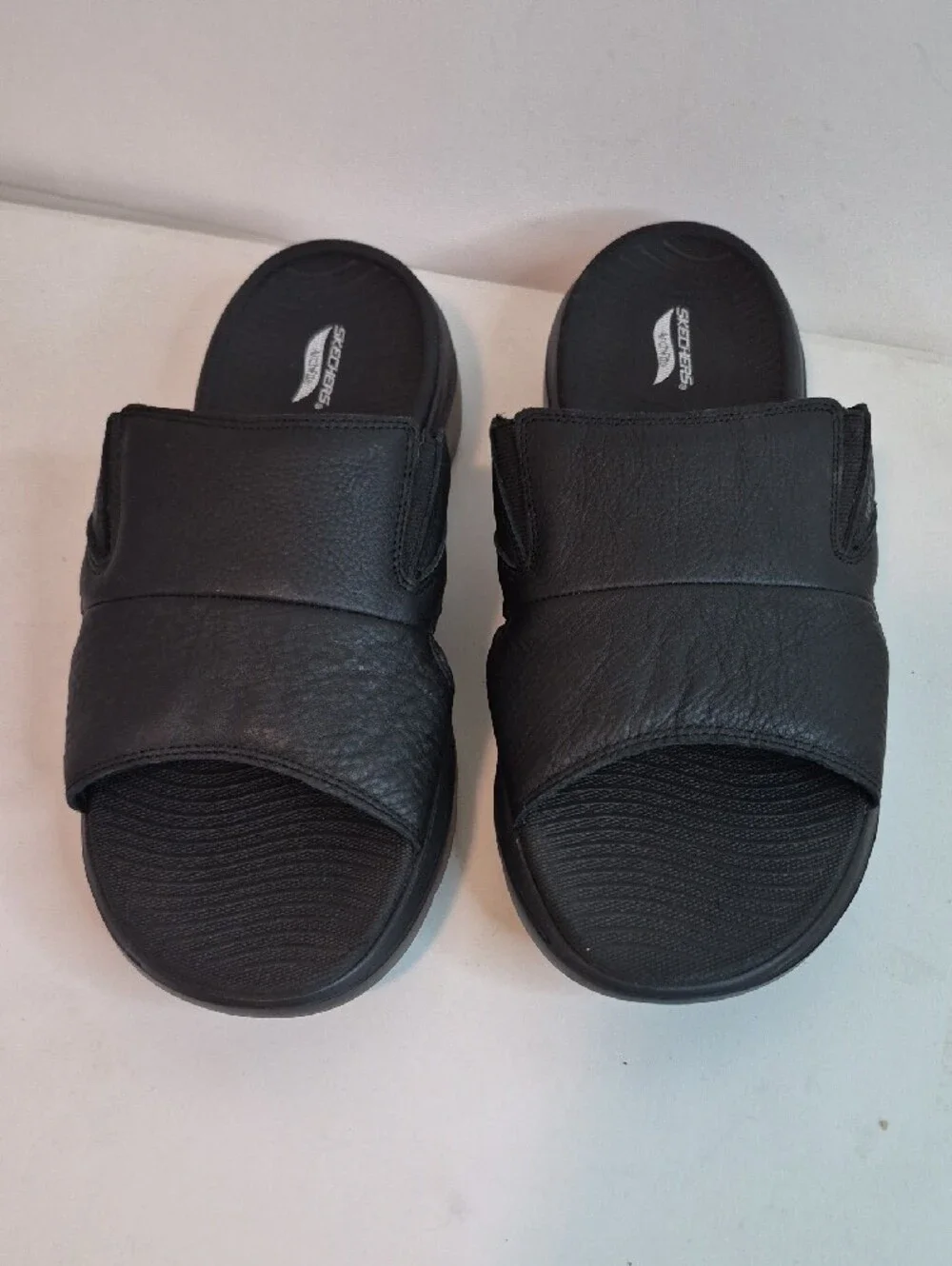 Skechers Men’s Black Arch Fit Slide Sandals Size 13